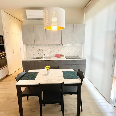 Leonardo Apartment Prato (Prato)
